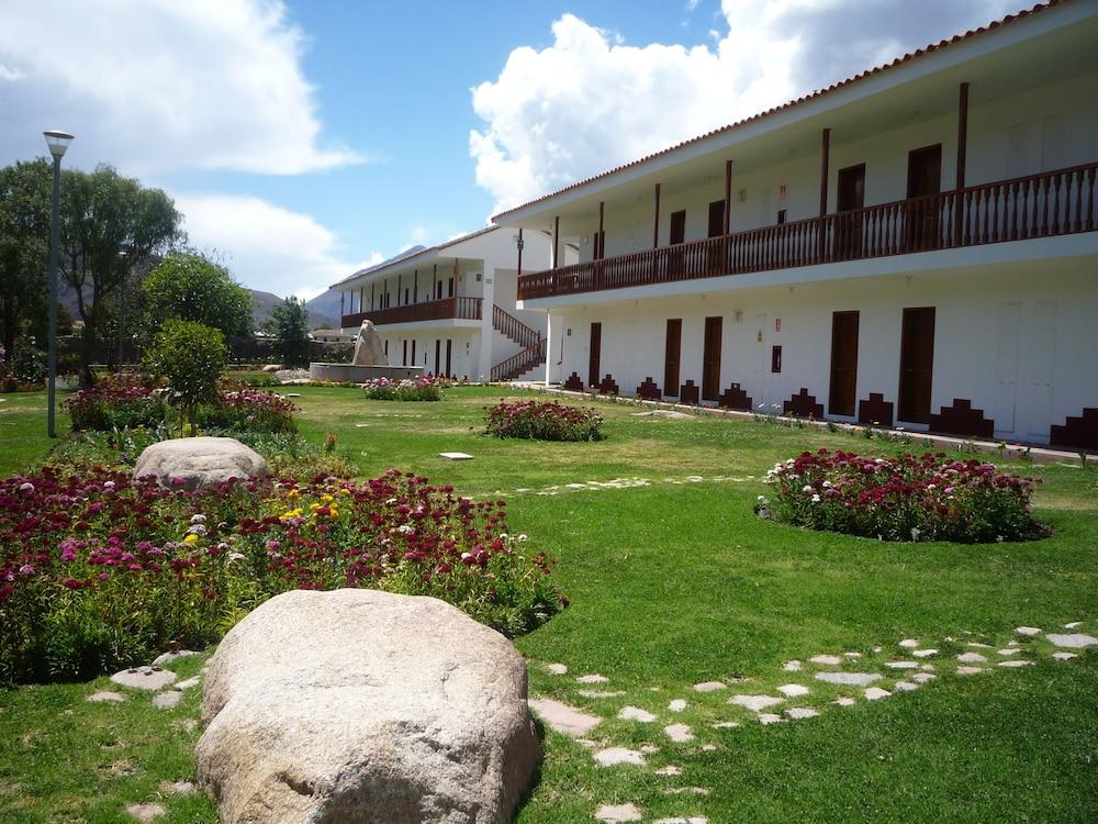 Hotel Agustos Urubamba Exterior foto